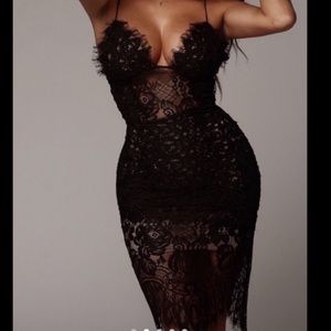 Black lace jluxlable dress